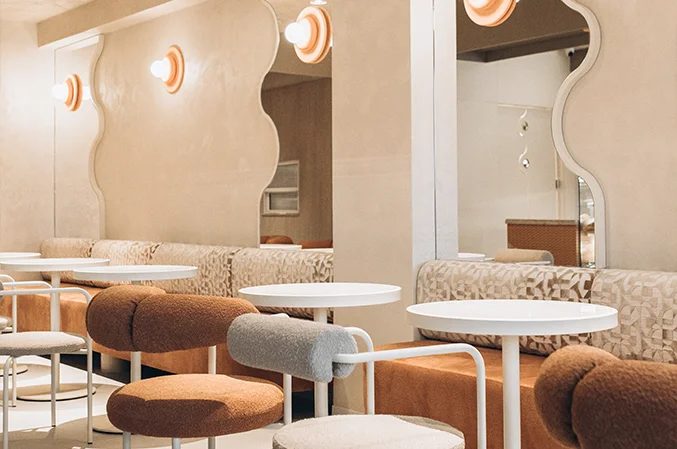 Zaplanuj czas w kawiarni Sunday